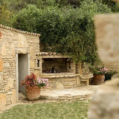 Ellie Agios Stefanos Avliotes (Corfu)